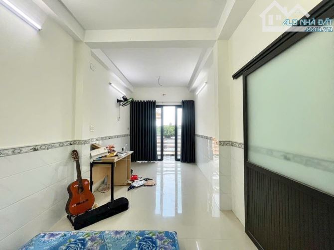 9ty - ĐƯỜNG BẾN VÂN ĐỒN - P5 QUẬN 4 - REVERSIDE - HẺM THÔNG - 11