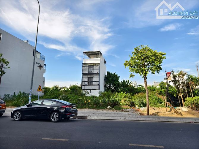 Bán các lô thường và lô góc của Hà Quang 1. Diện tích từ 75 đến 374 m2.   7.7 - 3
