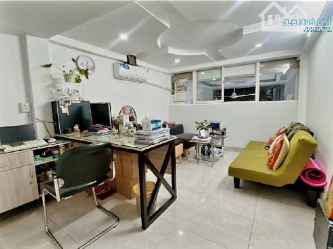 Bán nhà Phan Xích Long ngay 3/2 đường 10m, 5 tầng mới 50m2 sổ nở hậu giá 9,6 tỷ. - 1