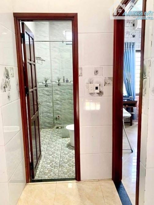 BÁN TÒA NHÀ 4 TẦNG ĐANG KINH DOANH PHÒNG TRỌ – DÒNG TIỀN 18tr/ THÁNG. - 1