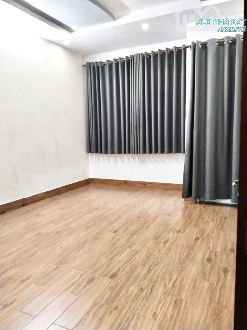 CỰC HÓT !BÁN NHÀ QUẬN 11,HẺM XE HƠI,SÁT VÒNG XOAY LÊ ĐẠI HÀNH,4 TẦNG,40M2,4 PN,CHỈ 5xx tỷ - 1