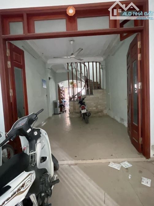 BÁN NHÀ HỒ TÙNG MẬU NAM TỪ LIÊM 54m 12.2TỶ 5 TẦNG MT 3.6m. NHÀ ĐẸP Ở NGAY. - 1