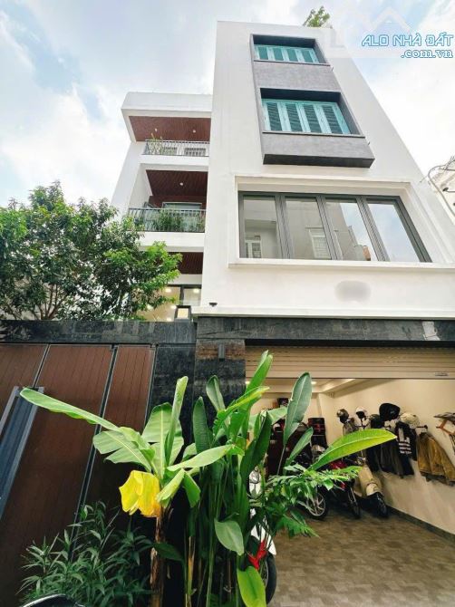 Bán biệt thự đường Nguyễn Thông, Quận 3 nội thất cao cấp thang máy gần mặt tiền - 1