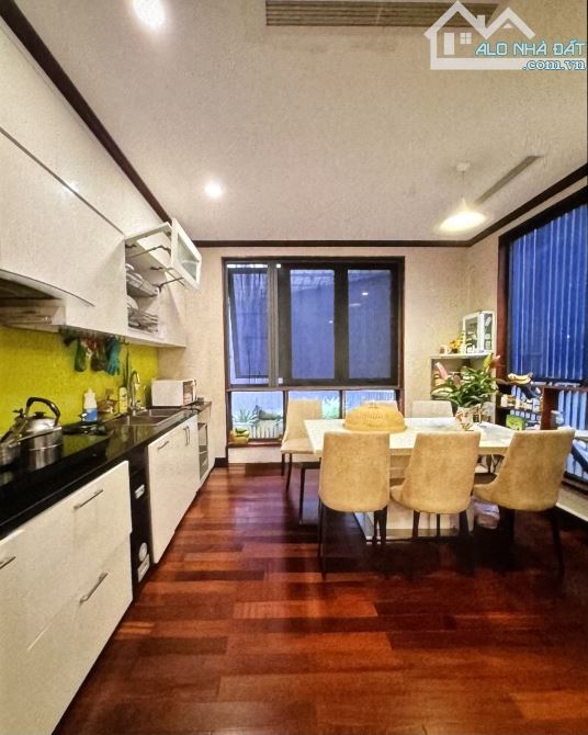VĂN CAO TÂY HỒ 70m2 5 tầng Liền kề cán bộ - Ô tô dừng tránh đỗ - Gần Hồ Tây - 33 tỷ - 1
