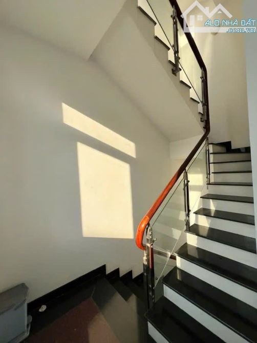 Vị trí KD ĐỈNH, Lô Góc, 6 tầng Thang Máy, lk Quận 10 - 1