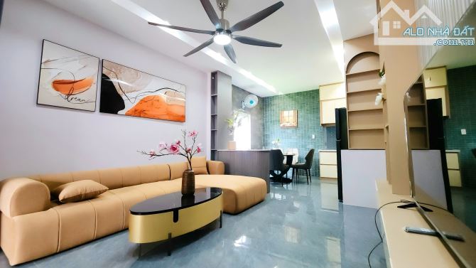 Nhà đẹp xịn xò, hẻm oto 91 Trần Quý Cáp - 3.450 - 1