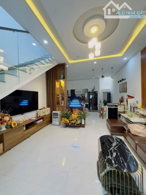 [2 tỷ 250]Nhà B1 Phạm Ngũ Lão,120m² sàn sử dụng, thổ cư 100%, ngang 5m - 1