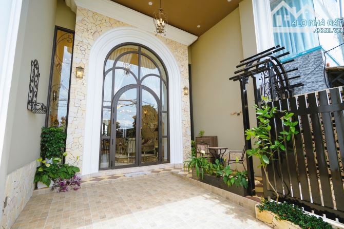 Siêu phẩm nhà đẹp thiết kế Châu Âu thích hợp định cư , nghĩ dưỡng và kinh doanh - 1