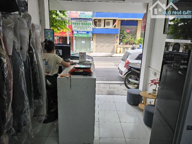 Nhà MẶT PHỐ Cửa Nam, ĐỦ CHÂN ĐỦ NÓC – 25m chỉ 17 tỷ - VIP KINH DOANH