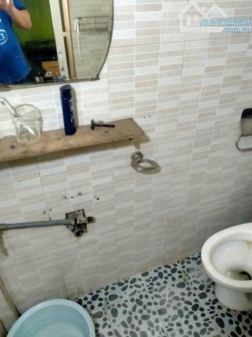 Cho thuê MBKD, Tầng 1 ,dt 35m2 số 2 ngõ 804 Quang Trung ,  Hà Đông  giá 7.5tr - 1