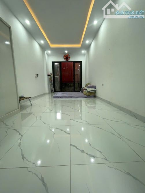 BÁN NHÀ PHỐ LÒ ĐÚC - 30M2 X 4 TẦNG - NGÕ NÔNG - NHÀ ĐẸP - SỔ ĐỎ RIÊNG - HƠN 5 TỶ - 1