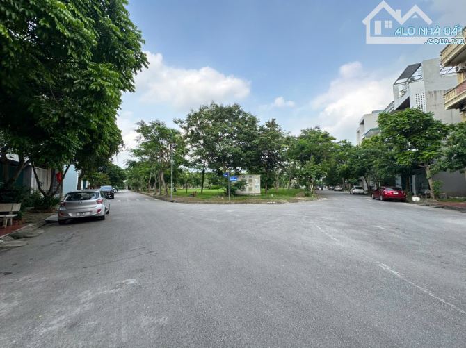 Cần bán lô đất Wieu công viên thoáng mát phố LÝ TỰ TRỌNG - HẢI DƯƠNG - 1