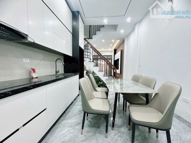 SIÊU HIẾM BẠCH MAI , 33M² , NGÕ THÔNG , GẦN Ô TÔ , SỔ VUÔNG A4 , ĐẦY ĐỦ NỘI THẤT , 7,6 TỶ - 1