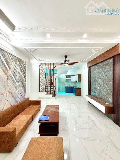 Bán nhà 40m2 Quận Thanh Xuân- Gần hồ, trường, chợ- Xách vali về ở ngay - 1