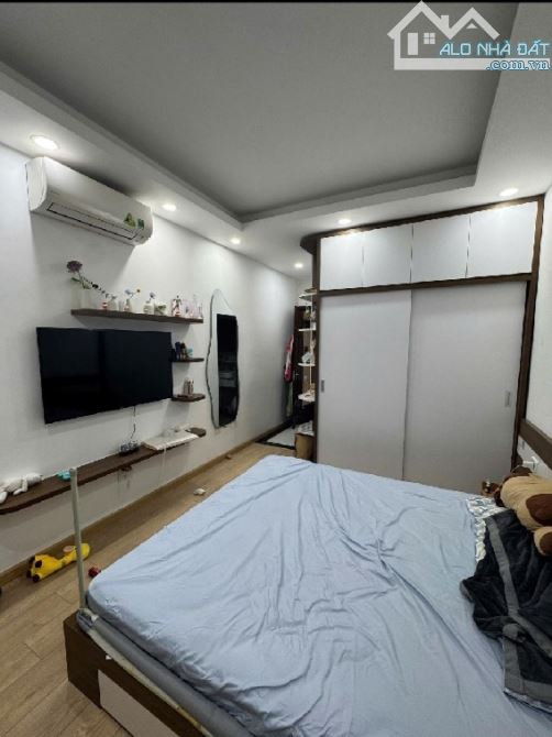 🔥 BÁN NHÀ AN TRẠCH 5M RA Ô TÔ, HÀNG XÓM SVĐ HÀNG ĐẪY, LÕI ĐỐNG ĐA 28M2 5 TẦNG, SĐCC🔥 - 1