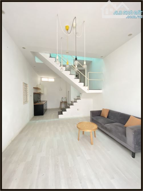 Top nhà đẹp rẻ 4 x 8m 1 trệt 2 lầu Cách Mạng Tháng Tám Quận 3 TP.HCM - 1