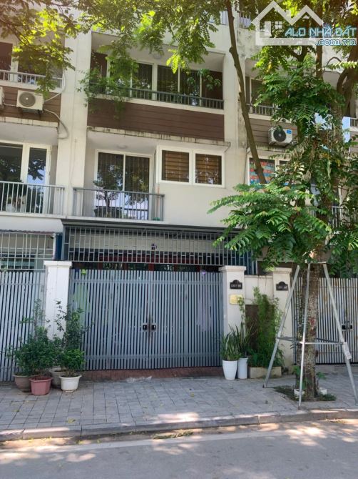 bán lk lê trọng tấn 85m2, 5t, mt 5m, vỉa hè 5m, đường đôi, view bt, giá giảm SỐC chỉ 25 tỉ - 1