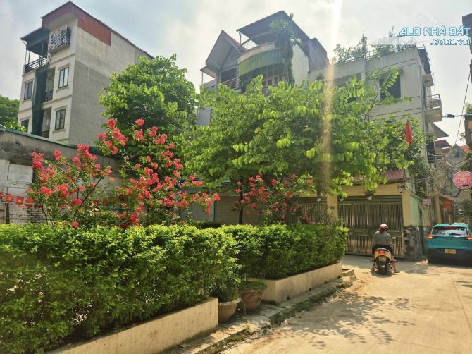 Lô góc ô tô Đội Cấn, ngõ thông KD, 10m ra ô tô tải tránh, DT 52m2, Chỉ 10,6 tỷ, sổ vuông - 1