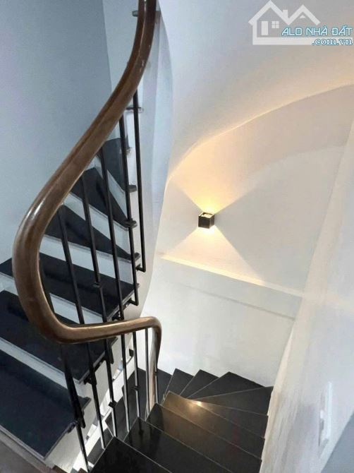 Bán nhà Kim Mã, gần phố, 5 tầng mới tinh, full NT đẹp long lanh, 30m2, 5 tầng, giá 6.8 tỷ - 1