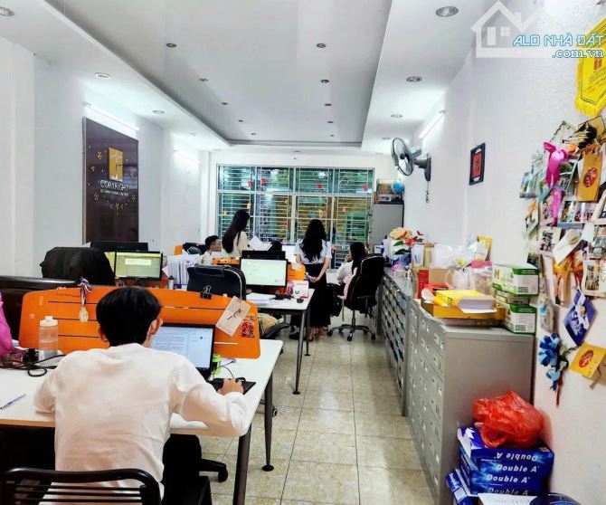 Nhà 2 Mặt Tiền Hoàng Sa Quận 1 –  Có HĐ Thuê 37tr/Th – 64m² – 3 Tầng – 21.9 Tỷ TL - 1