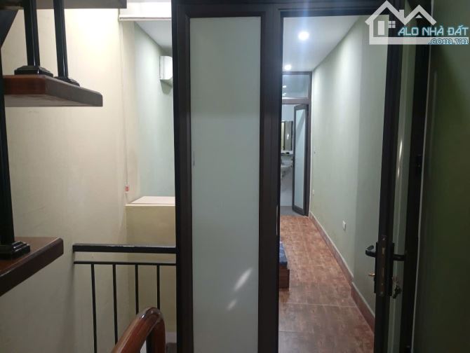 GẤP Ngọc Lâm, ngay cầu Chương Dương 30m 4T 3PN còn đẹp chỉ 3Tỷ2 - 1