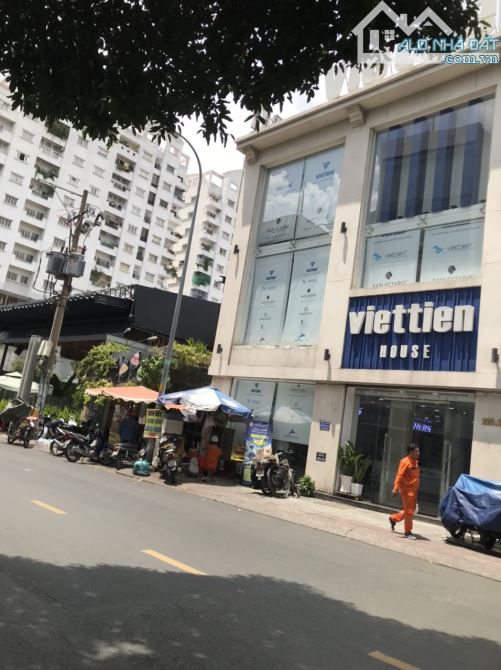BÁN GẤP  NHÀ MT  NGUYỄN TRÃI – P. BẾN THÀNH, Q 1 DT 80M2 – ĐẤT VÀNG TRUNG TÂM SÀI GÒN - 1