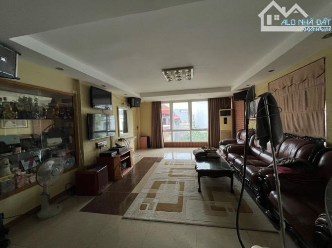 MẶT PHỐ TƯ ĐÌNH 28 TỶ DT 124M MT 7.5M 6T Ô TÔ TRÁNH CÓ VỈA HÈ THÔNG THOÁNG PHÙ HỢP KINH DO - 1