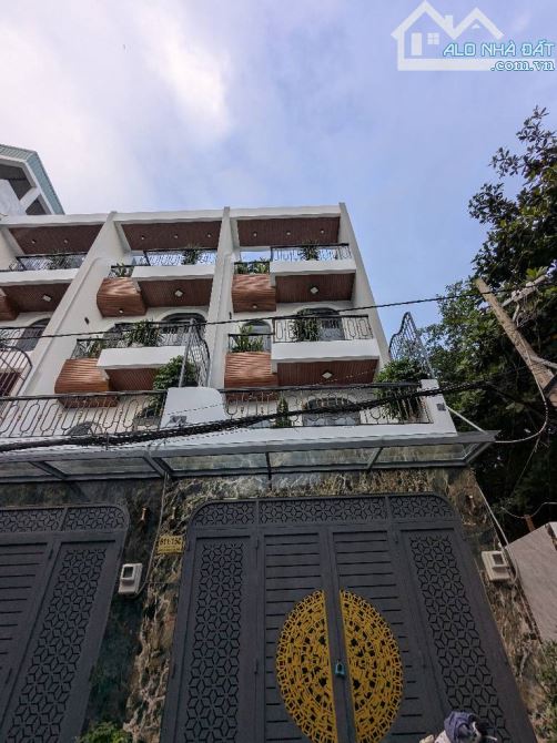 NHÀ ĐẸP - DIỆN TÍCH CHUẨN 4 X 15 - KHU PHÂN LÔ - GIÁ RẺ - CHỦ GẤP BÁN - NHỈNH 7 TỶ - 1