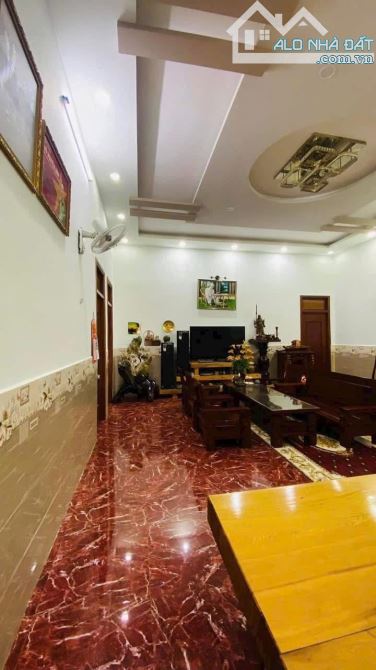 ✅Bán nhà mặt tiền Ama Quang 9,4x24,47m nở hậu 9,6m chỉ 7tỷ - 1