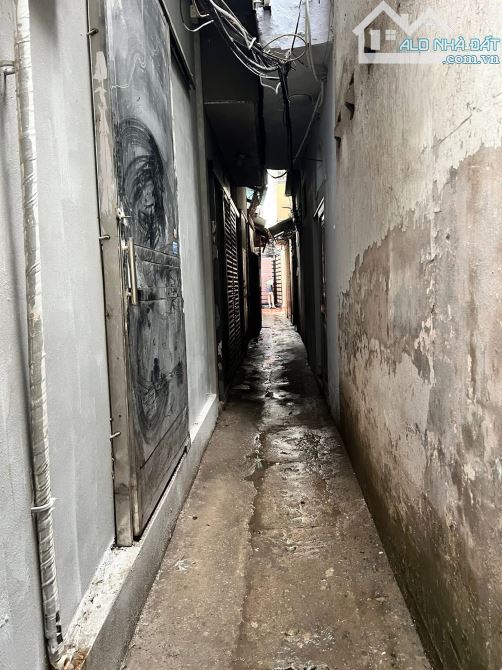 Bán nhà Hồng Mai 35/42m2, 6 tầng thang máy, oto vào nhà, 2 mặt ngõ cách phố 10m. Sổ đẹp