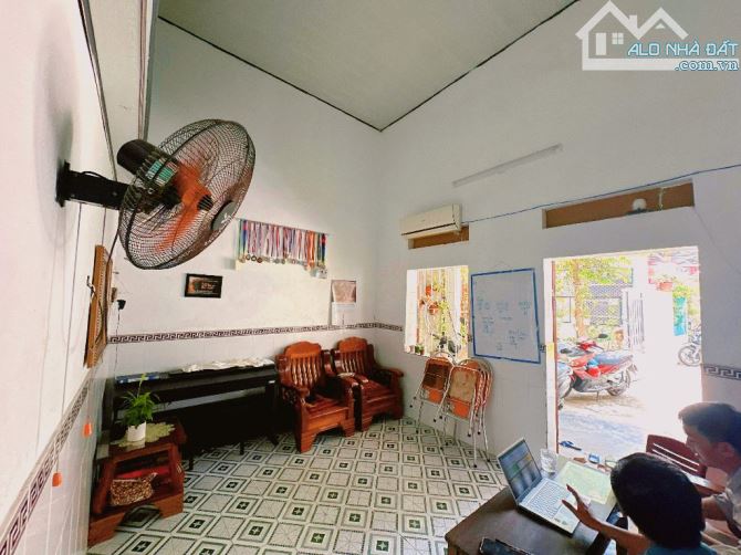 BÁN NHÀ KIỆT NGUYỄN CÔNG TRỨ- CÁCH KIỆT OTO TẦM 50M, CÓ CHỖ ĐẬU ĐỖ 24/24 - CÁCH BÃI TẮM MỸ - 1