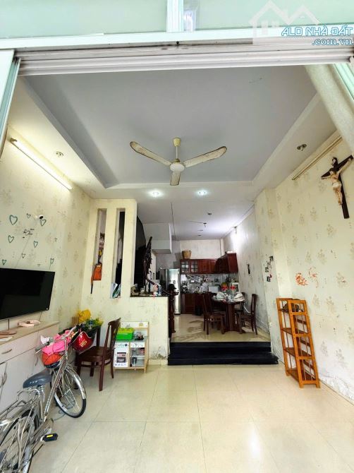 Bán nhà Gò Vấp, hẻm 6m, ngang 4,3m, 4 tầng chỉ 5 tỷ ++ - 1