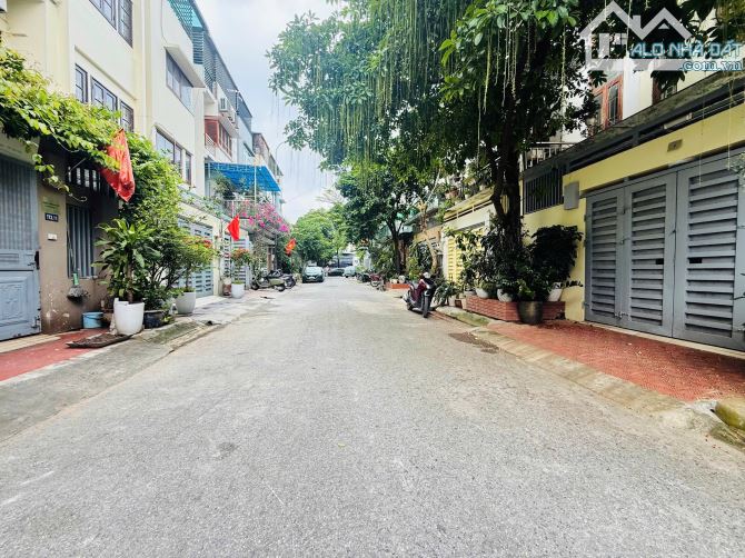 Phân lô Liền kề Hoàng Văn Thái, Thanh Xuân vỉa hè - Oto tránh - 1