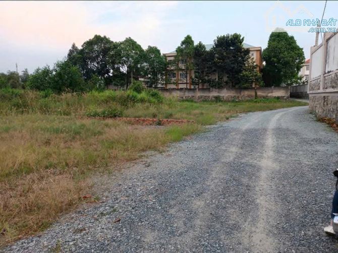 500m2 Đất Phường Tân Hạnh Cách Đường phạm Văn Diêu 1xẹt. 1Tỷ9 - 1