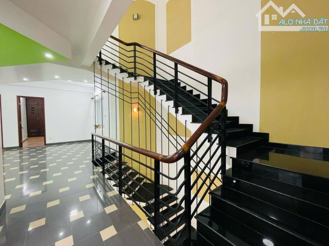 Villa khu nội bộ Nguyễn An Ninh, 210m2, 10x21m, 3 tầng, 30 tỷ - 12