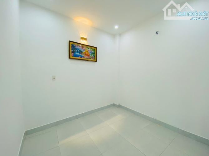 Nhà 1 Lầu Khu Tân Kim 4 x 12m, 3 Phòng Ngủ . Đường xe ôtô tới Nhà. Sổ Hồng Sẵn - 12