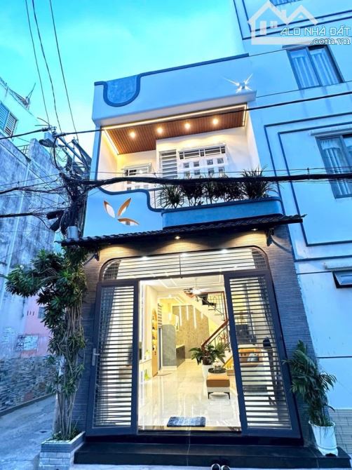 NHÀ HẺM XE HƠI GIÁ TỐT NHẤT TRÊN TRỤC ĐƯỜNG LÊ VĂN THỌ - 44M² - CHỈ 5.XX TỶ TL - 12