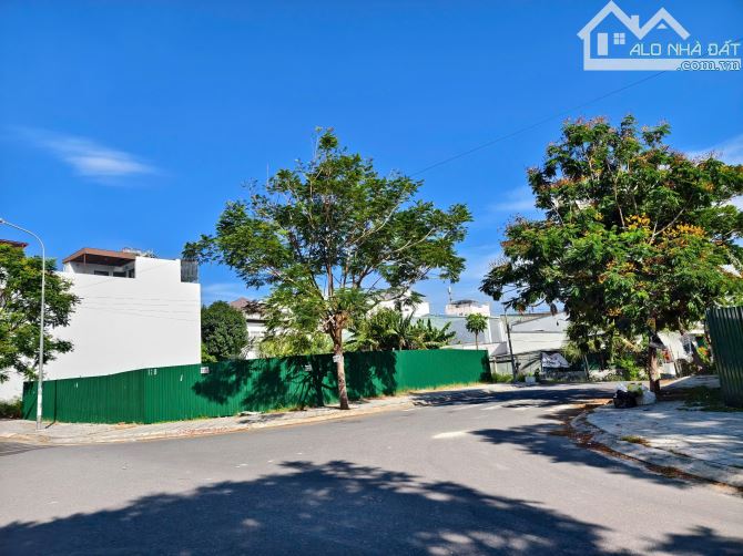 Bán các lô thường và lô góc của Hà Quang 1. Diện tích từ 75 đến 374 m2.   7.7 - 4