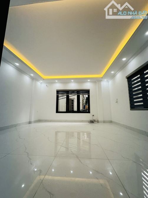NHỈNH 12 TỶ NHÀ  KINH DOANH, HỒ TÙNG MẬU, CẦU GIẤY, DT 40M, 6 TẦNG, MẶT TIỀN 5M - 2
