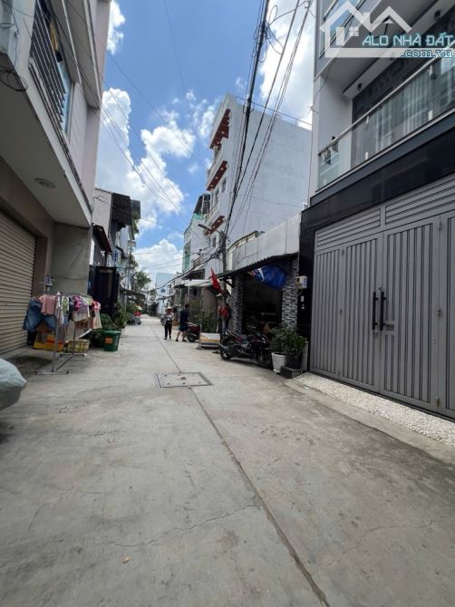 CỰC HÓT !BÁN NHÀ QUẬN 11,HẺM XE HƠI,SÁT VÒNG XOAY LÊ ĐẠI HÀNH,4 TẦNG,40M2,4 PN,CHỈ 5xx tỷ - 2