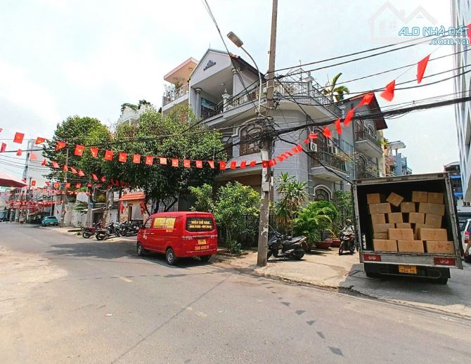 BÁN BIỆT THỰ CỔ 2 MẶT TIỀN LÊ THỊ BẠCH CÁT, P.11, Q.11 – 168M² – 3 TẦNG – 36 TỶ - 2