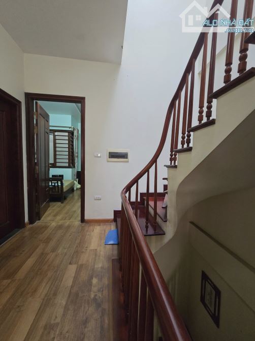 BÁN NHÀ HOÀNG VĂN THÁI .PHÂN LÔ Ô TÔ TRÁNH. DT 75M . MT 5 M . NHÀ 4 TẦNG SIÊU VIP - 2