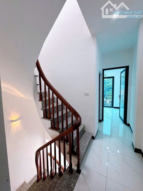 Nhà 3 tầng, oto,gần vành đai 4 tiện ích xung quanh ngập tràn DT 48m2, 3 tầng. Giá 4,25 tỷ. - 2