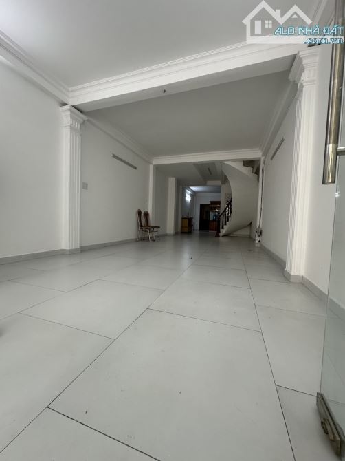 NHÀ HẺM Ô TÔ CỘNG HOÀ 93M2 3 TẦNG 15 TỶ - 2