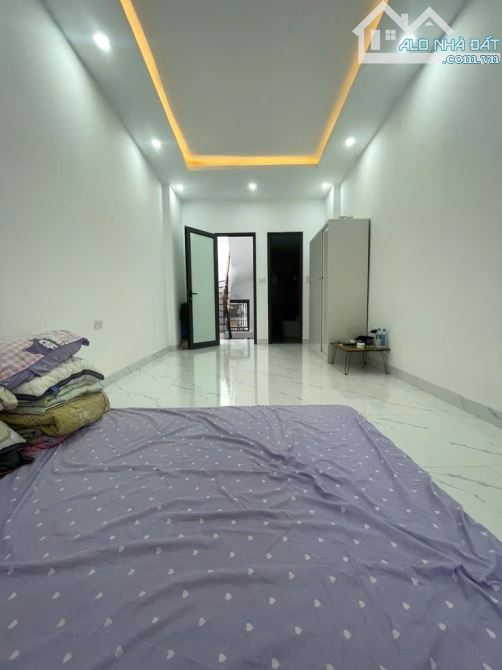 BÁN NHÀ PHỐ LÒ ĐÚC - 30M2 X 4 TẦNG - NGÕ NÔNG - NHÀ ĐẸP - SỔ ĐỎ RIÊNG - HƠN 5 TỶ - 2