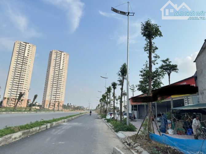 Bán đất mặt đường Vành đai 3.5, Di Trạch, DT 75m2, mt 7.8m, lô góc, giá chỉ 19.9 tỷ - 2