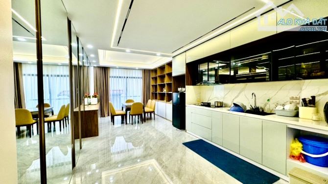 Bán Nhà Phố Lâm Hạ, Bồ Đề Hơn 16 tỷ-7 TẦNG THANG MÁY - FULL NỘI THẤT - GARA Ô TÔ 7 CHỖ - 2
