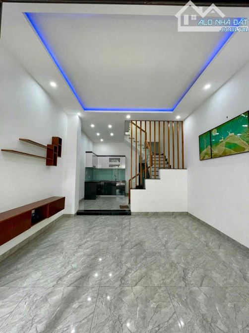 Bán Nhà 3 Tầng MT Đường Nguyễn Huy Tự - 2