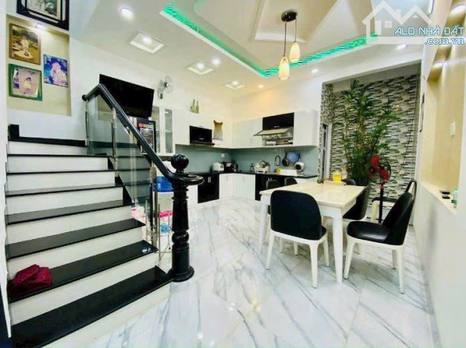 Bán nhà 1T3L Phan chu trinh đẹp dt 73m hẻm ô tô giá 8.5 tỷ - 2
