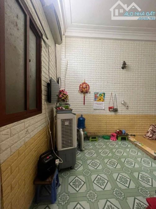 MẶT PHỐ KINH DOANH NGUYỄN CHÍNH 18 TỶ DT 145M MT 6M 2T Ô TÔ TRÁNH NHÀ ĐẸP - 2